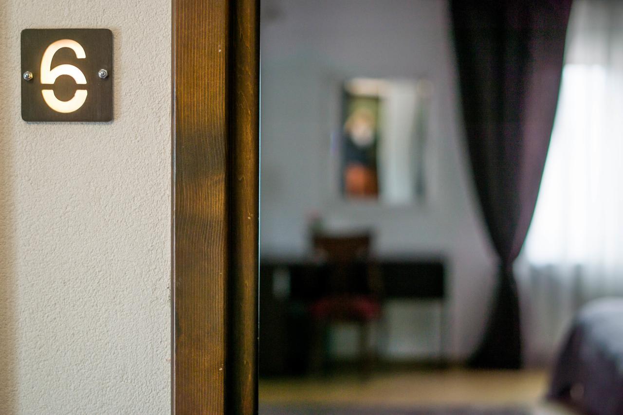 Nest Ξενοδοχείο Ντρομπέτα-Τούρνου Σεβερίν Εξωτερικό φωτογραφία